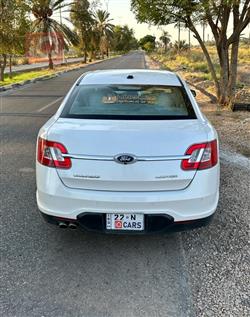 Ford Taurus